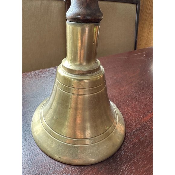 Vintage Heavy Brass Schoolhouse Hand Bell Wood Handle Retro Farmhouse Cottage Co - Picture 5 of 7